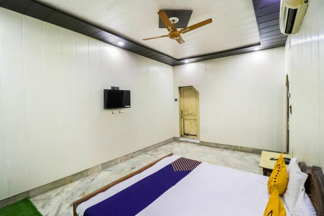 Spot On 65416 Hotel Classic Lucknow Extérieur photo